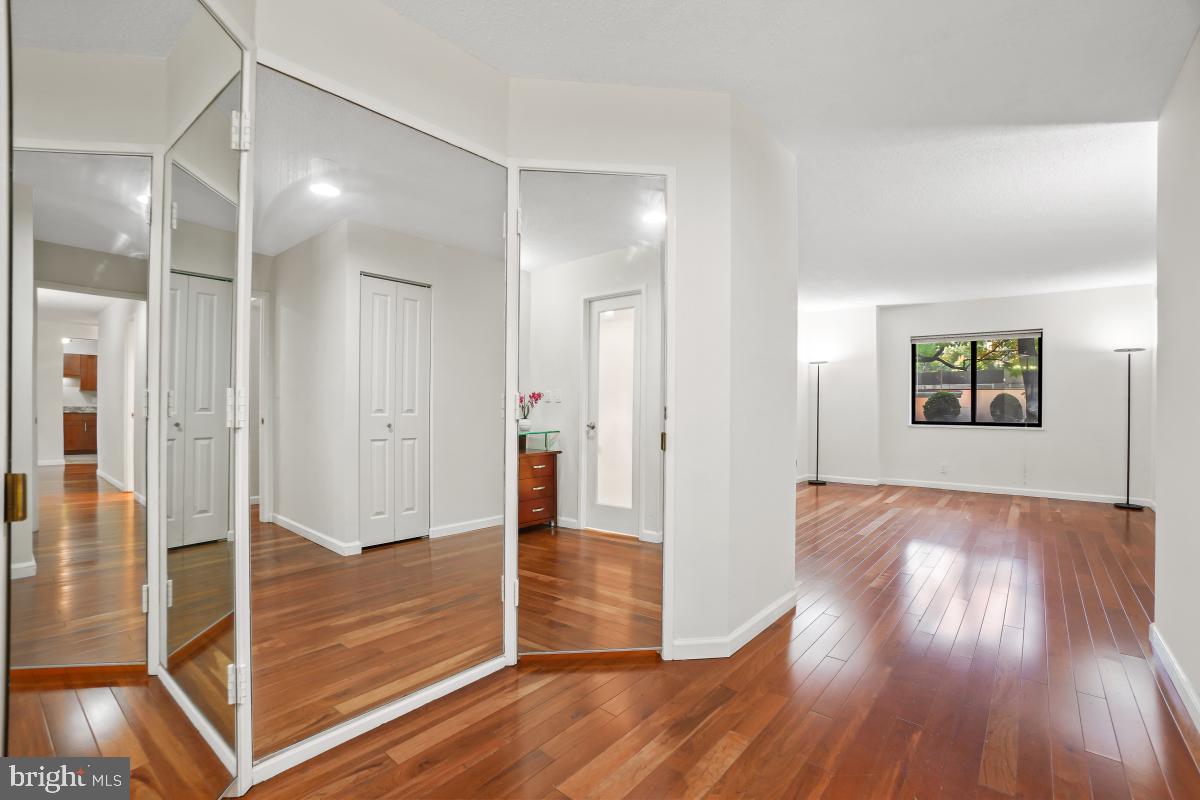 5904 MOUNT EAGLE DR #105, ALEXANDRIA, Virginia 22303, 2 Bedrooms Bedrooms, 8 Rooms Rooms,2 BathroomsBathrooms,Residential,For sale,5904 MOUNT EAGLE DR #105,VAFX2280010 MLS # VAFX2280010 5904 MOUNT EAGLE DR #105, ALEXANDRIA, Virginia 22303, 2 Bedrooms Bedrooms, 8 Rooms Rooms,2 BathroomsBathrooms,Residential,For sale,5904 MOUNT EAGLE DR #105,VAFX2280010 MLS # VAFX2280010