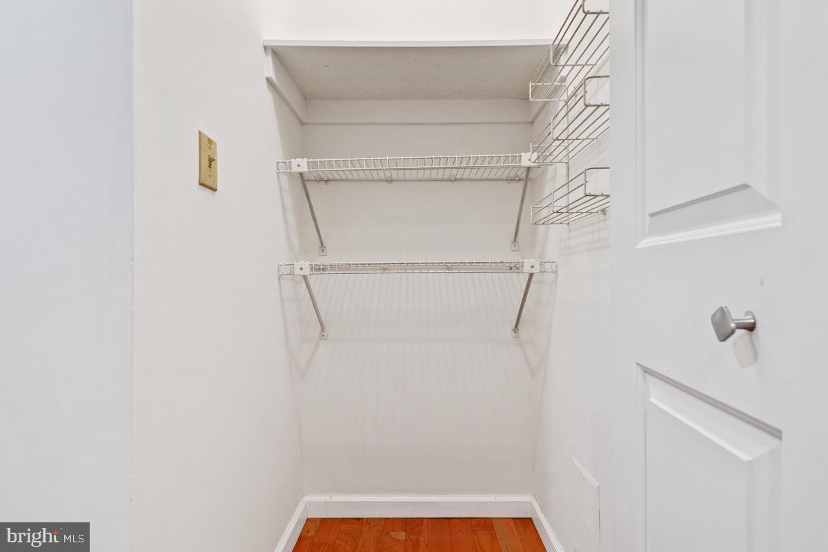 5904 MOUNT EAGLE DR #105, ALEXANDRIA, Virginia 22303, 2 Bedrooms Bedrooms, 8 Rooms Rooms,2 BathroomsBathrooms,Residential,For sale,5904 MOUNT EAGLE DR #105,VAFX2280010 MLS # VAFX2280010 5904 MOUNT EAGLE DR #105, ALEXANDRIA, Virginia 22303, 2 Bedrooms Bedrooms, 8 Rooms Rooms,2 BathroomsBathrooms,Residential,For sale,5904 MOUNT EAGLE DR #105,VAFX2280010 MLS # VAFX2280010