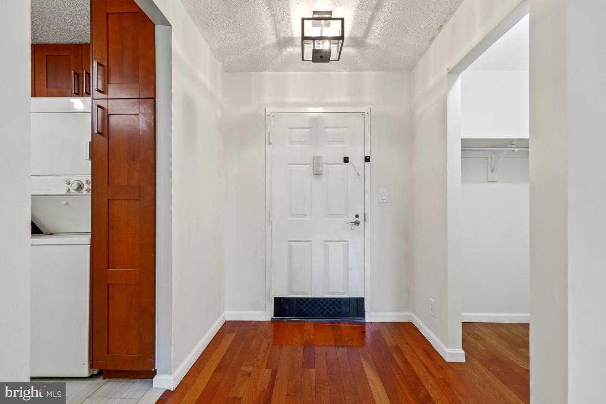 5904 MOUNT EAGLE DR #105, ALEXANDRIA, Virginia 22303, 2 Bedrooms Bedrooms, 8 Rooms Rooms,2 BathroomsBathrooms,Residential,For sale,5904 MOUNT EAGLE DR #105,VAFX2280010 MLS # VAFX2280010 5904 MOUNT EAGLE DR #105, ALEXANDRIA, Virginia 22303, 2 Bedrooms Bedrooms, 8 Rooms Rooms,2 BathroomsBathrooms,Residential,For sale,5904 MOUNT EAGLE DR #105,VAFX2280010 MLS # VAFX2280010