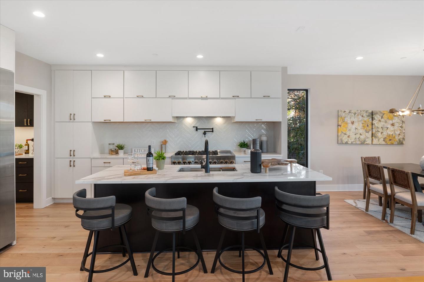 5445 33RD ST NW, WASHINGTON, District Of Columbia 20015, 6 Bedrooms Bedrooms, ,6 BathroomsBathrooms,Residential,For sale,5445 33RD ST NW,DCDC2232630 MLS # DCDC2232630 5445 33RD ST NW, WASHINGTON, District Of Columbia 20015, 6 Bedrooms Bedrooms, ,6 BathroomsBathrooms,Residential,For sale,5445 33RD ST NW,DCDC2232630 MLS # DCDC2232630