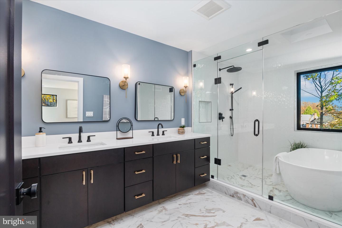 5445 33RD ST NW, WASHINGTON, District Of Columbia 20015, 6 Bedrooms Bedrooms, ,6 BathroomsBathrooms,Residential,For sale,5445 33RD ST NW,DCDC2232630 MLS # DCDC2232630 5445 33RD ST NW, WASHINGTON, District Of Columbia 20015, 6 Bedrooms Bedrooms, ,6 BathroomsBathrooms,Residential,For sale,5445 33RD ST NW,DCDC2232630 MLS # DCDC2232630