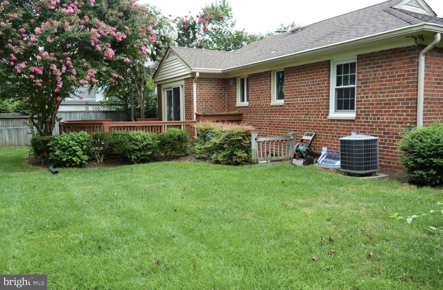 6613 CHESTERFIELD AVE, MCLEAN, Virginia 22101, 3 Bedrooms Bedrooms, ,1 BathroomBathrooms,Residential,For sale,6613 CHESTERFIELD AVE,VAFX2280088 MLS # VAFX2280088