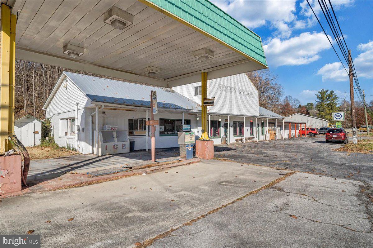 7367 LEE HIGHWAY, TROUTVILLE, Virginia 24175, ,Land,For sale,7367 LEE HIGHWAY,VABO2000036 MLS # VABO2000036 7367 LEE HIGHWAY, TROUTVILLE, Virginia 24175, ,Land,For sale,7367 LEE HIGHWAY,VABO2000036 MLS # VABO2000036