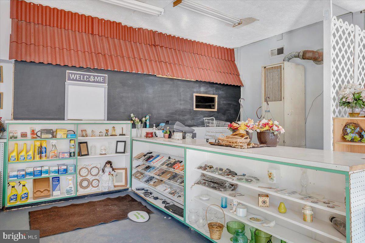 7367 LEE HIGHWAY, TROUTVILLE, Virginia 24175, ,Land,For sale,7367 LEE HIGHWAY,VABO2000036 MLS # VABO2000036 7367 LEE HIGHWAY, TROUTVILLE, Virginia 24175, ,Land,For sale,7367 LEE HIGHWAY,VABO2000036 MLS # VABO2000036