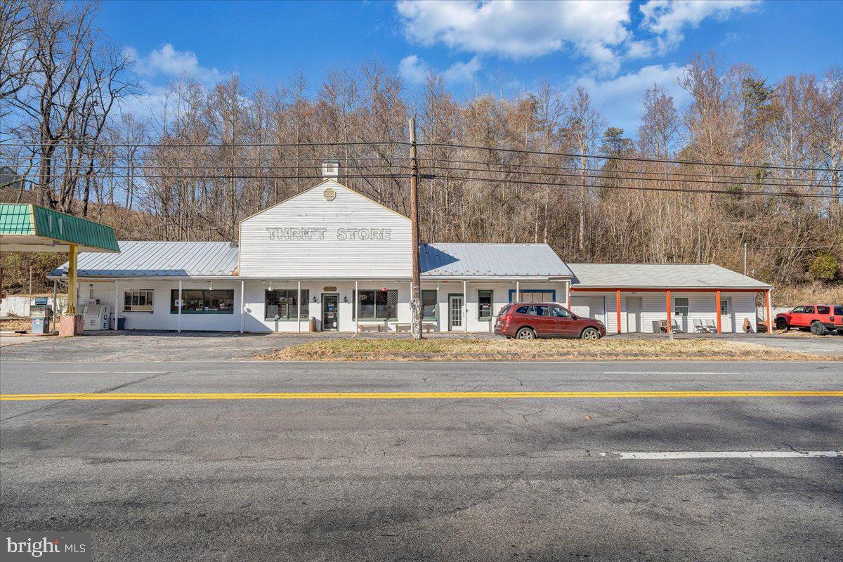 7367 LEE HIGHWAY, TROUTVILLE, Virginia 24175, ,Land,For sale,7367 LEE HIGHWAY,VABO2000036 MLS # VABO2000036 7367 LEE HIGHWAY, TROUTVILLE, Virginia 24175, ,Land,For sale,7367 LEE HIGHWAY,VABO2000036 MLS # VABO2000036