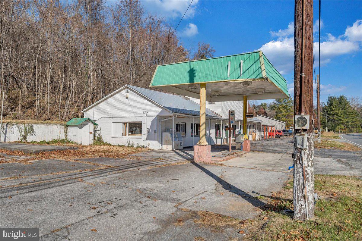 7367 LEE HIGHWAY, TROUTVILLE, Virginia 24175, ,Land,For sale,7367 LEE HIGHWAY,VABO2000036 MLS # VABO2000036 7367 LEE HIGHWAY, TROUTVILLE, Virginia 24175, ,Land,For sale,7367 LEE HIGHWAY,VABO2000036 MLS # VABO2000036