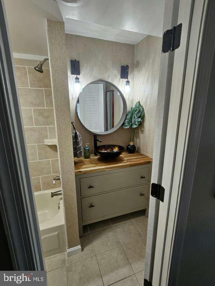 11408 DUTCH HOLLOW RD, CULPEPER, Virginia 22701, 3 Bedrooms Bedrooms, ,2 BathroomsBathrooms,Residential,For sale,11408 DUTCH HOLLOW RD,VACU2012138 MLS # VACU2012138