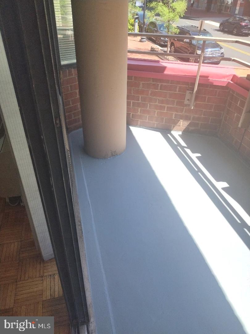 2141 P ST NW #202, WASHINGTON, District Of Columbia 20037, 2 Bedrooms Bedrooms, ,2 BathroomsBathrooms,Residential,For sale,2141 P ST NW #202,DCDC2197698 MLS # DCDC2197698