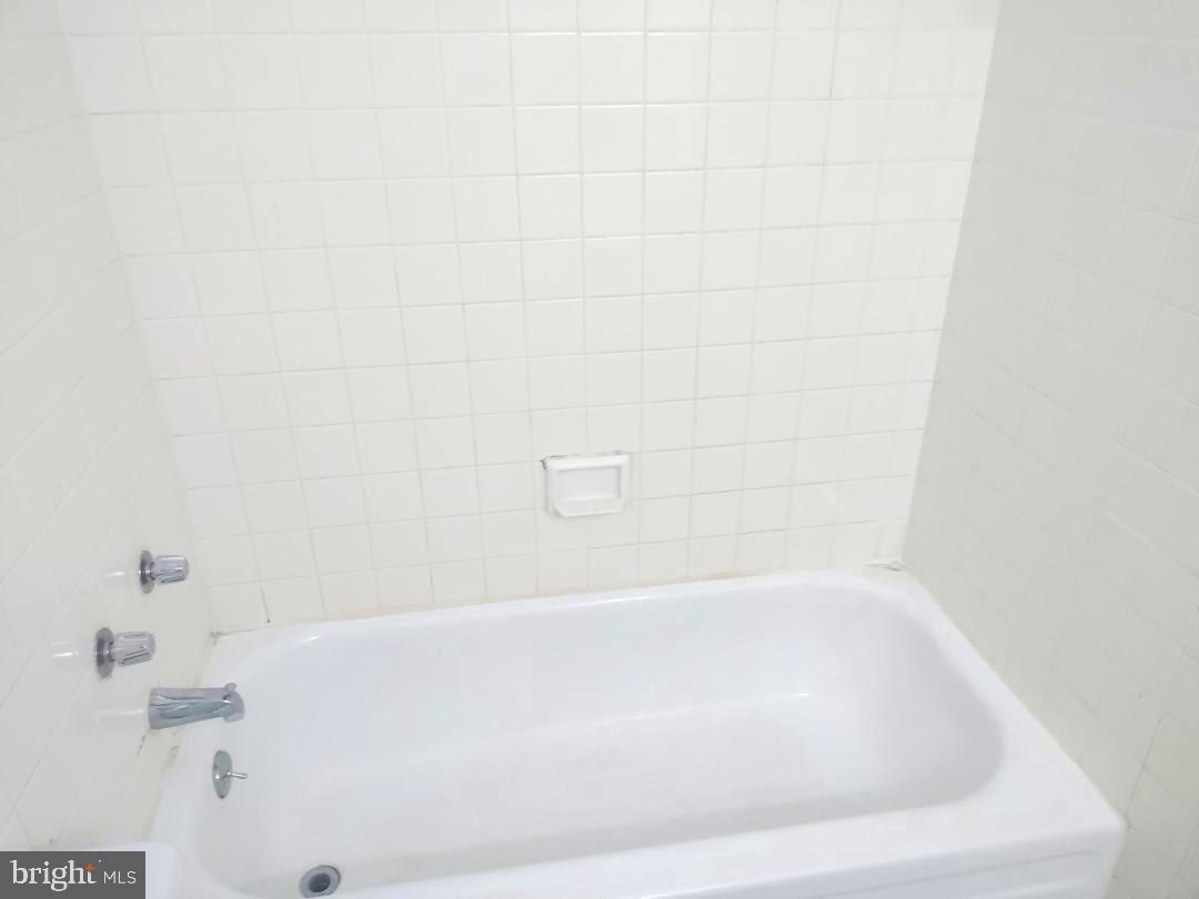 2141 P ST NW #202, WASHINGTON, District Of Columbia 20037, 2 Bedrooms Bedrooms, ,2 BathroomsBathrooms,Residential,For sale,2141 P ST NW #202,DCDC2197698 MLS # DCDC2197698