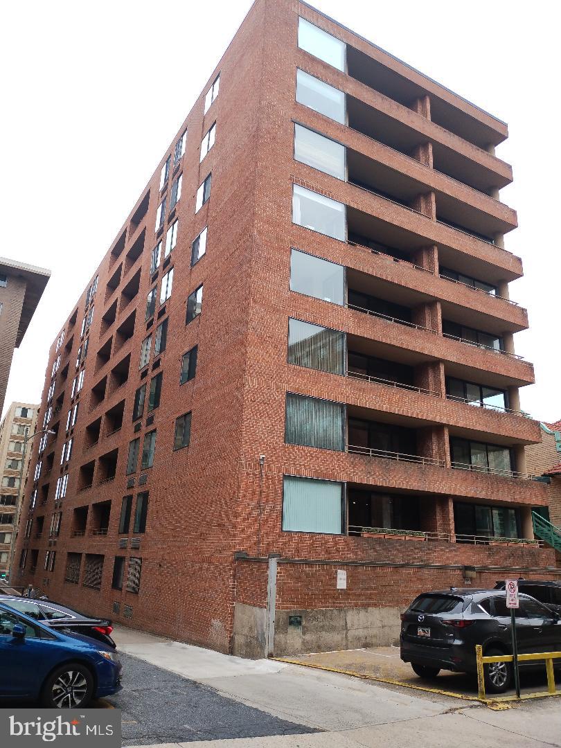 2141 P ST NW #202, WASHINGTON, District Of Columbia 20037, 2 Bedrooms Bedrooms, ,2 BathroomsBathrooms,Residential,For sale,2141 P ST NW #202,DCDC2197698 MLS # DCDC2197698