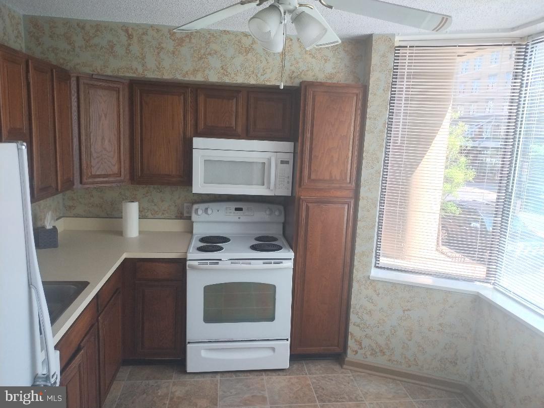 2141 P ST NW #202, WASHINGTON, District Of Columbia 20037, 2 Bedrooms Bedrooms, ,2 BathroomsBathrooms,Residential,For sale,2141 P ST NW #202,DCDC2197698 MLS # DCDC2197698