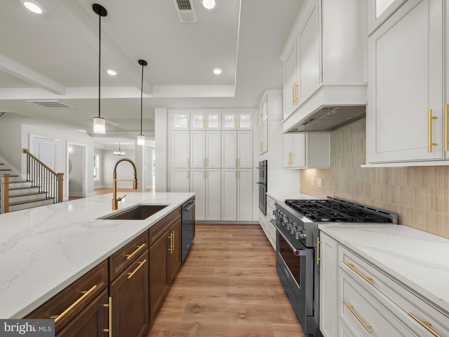 8260 COLLING MANOR CT, ALEXANDRIA, Virginia 22308, 6 Bedrooms Bedrooms, ,6 BathroomsBathrooms,Residential,For sale,8260 COLLING MANOR CT,VAFX2253318 MLS # VAFX2253318 8260 COLLING MANOR CT, ALEXANDRIA, Virginia 22308, 6 Bedrooms Bedrooms, ,6 BathroomsBathrooms,Residential,For sale,8260 COLLING MANOR CT,VAFX2253318 MLS # VAFX2253318