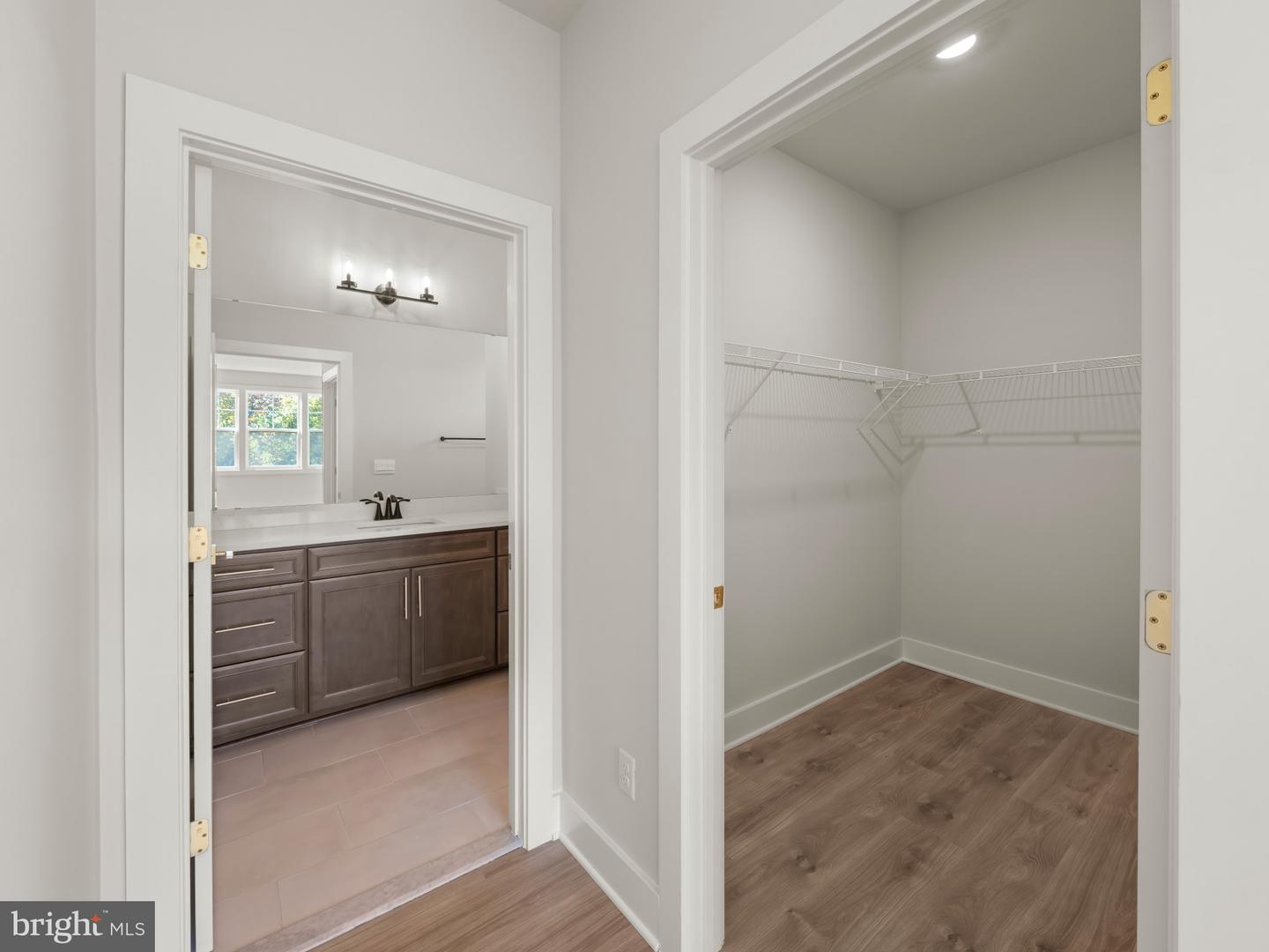 8260 COLLING MANOR CT, ALEXANDRIA, Virginia 22308, 6 Bedrooms Bedrooms, ,6 BathroomsBathrooms,Residential,For sale,8260 COLLING MANOR CT,VAFX2253318 MLS # VAFX2253318 8260 COLLING MANOR CT, ALEXANDRIA, Virginia 22308, 6 Bedrooms Bedrooms, ,6 BathroomsBathrooms,Residential,For sale,8260 COLLING MANOR CT,VAFX2253318 MLS # VAFX2253318