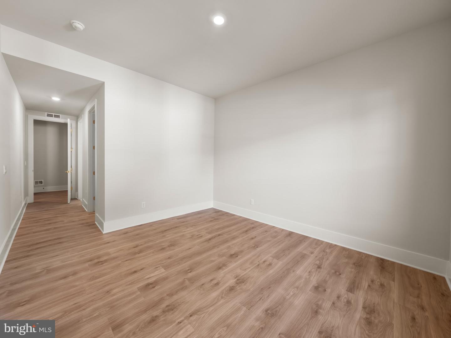 8260 COLLING MANOR CT, ALEXANDRIA, Virginia 22308, 6 Bedrooms Bedrooms, ,6 BathroomsBathrooms,Residential,For sale,8260 COLLING MANOR CT,VAFX2253318 MLS # VAFX2253318 8260 COLLING MANOR CT, ALEXANDRIA, Virginia 22308, 6 Bedrooms Bedrooms, ,6 BathroomsBathrooms,Residential,For sale,8260 COLLING MANOR CT,VAFX2253318 MLS # VAFX2253318