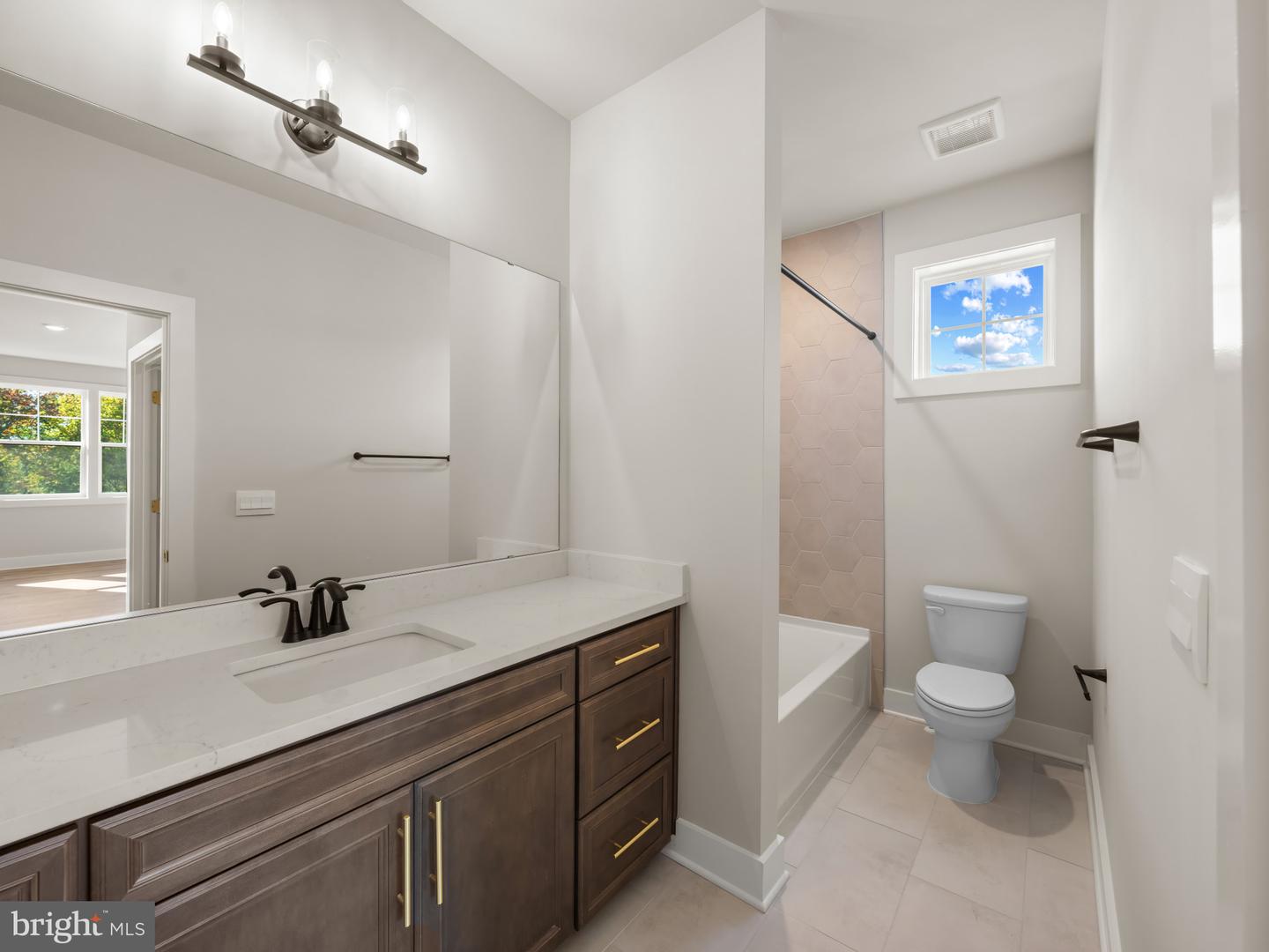 8260 COLLING MANOR CT, ALEXANDRIA, Virginia 22308, 6 Bedrooms Bedrooms, ,6 BathroomsBathrooms,Residential,For sale,8260 COLLING MANOR CT,VAFX2253318 MLS # VAFX2253318 8260 COLLING MANOR CT, ALEXANDRIA, Virginia 22308, 6 Bedrooms Bedrooms, ,6 BathroomsBathrooms,Residential,For sale,8260 COLLING MANOR CT,VAFX2253318 MLS # VAFX2253318