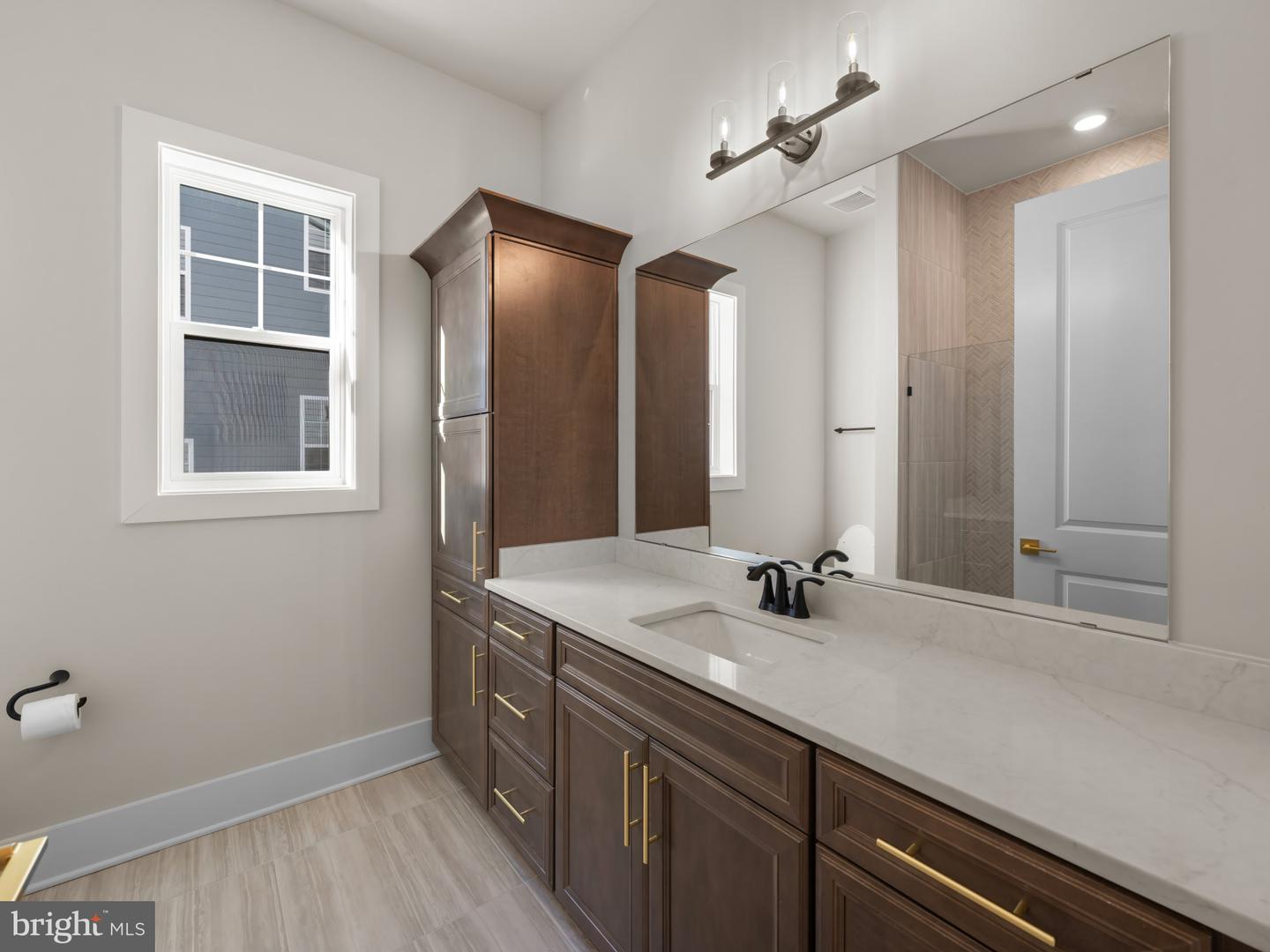 8260 COLLING MANOR CT, ALEXANDRIA, Virginia 22308, 6 Bedrooms Bedrooms, ,6 BathroomsBathrooms,Residential,For sale,8260 COLLING MANOR CT,VAFX2253318 MLS # VAFX2253318 8260 COLLING MANOR CT, ALEXANDRIA, Virginia 22308, 6 Bedrooms Bedrooms, ,6 BathroomsBathrooms,Residential,For sale,8260 COLLING MANOR CT,VAFX2253318 MLS # VAFX2253318