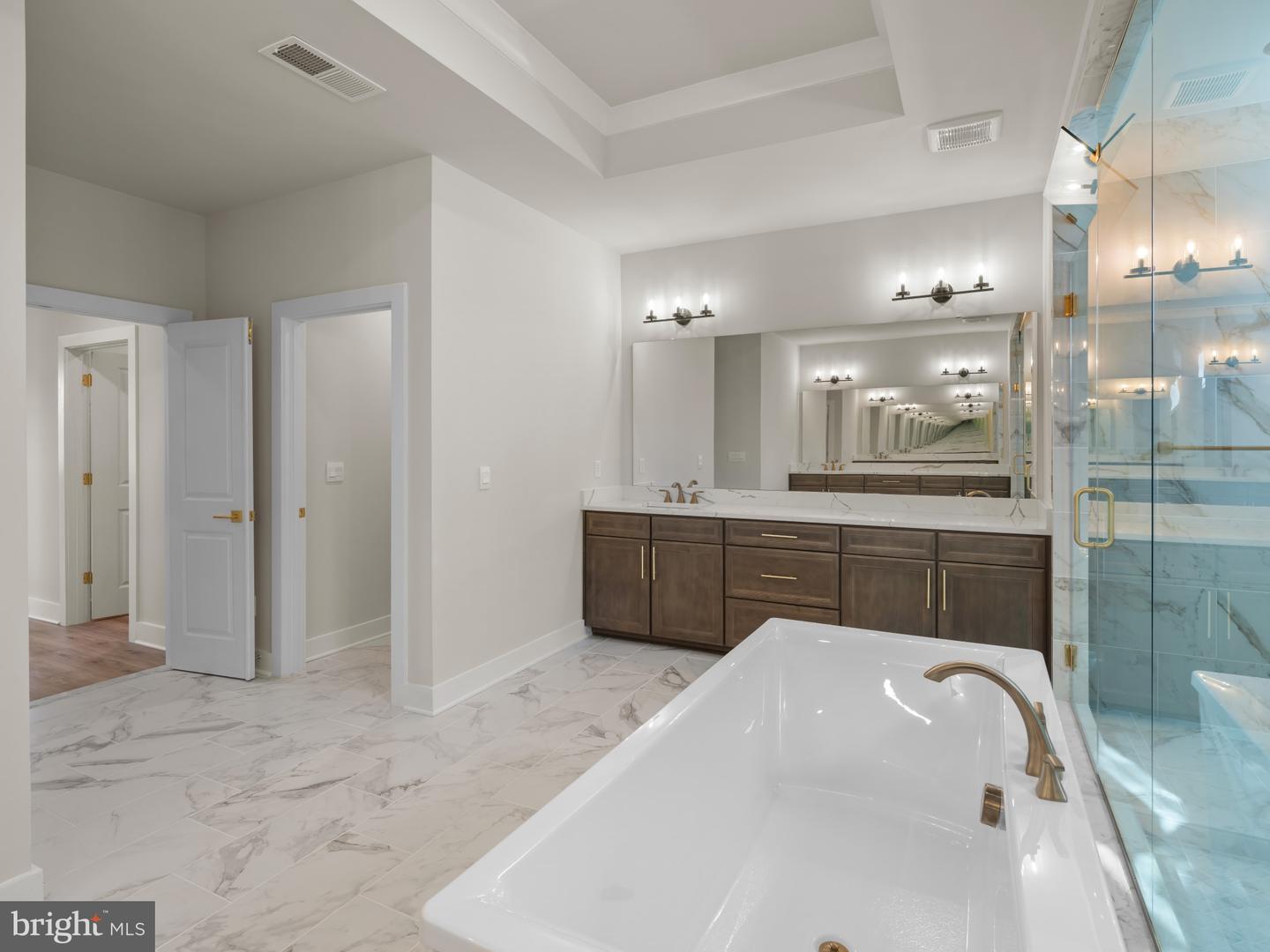 8260 COLLING MANOR CT, ALEXANDRIA, Virginia 22308, 6 Bedrooms Bedrooms, ,6 BathroomsBathrooms,Residential,For sale,8260 COLLING MANOR CT,VAFX2253318 MLS # VAFX2253318 8260 COLLING MANOR CT, ALEXANDRIA, Virginia 22308, 6 Bedrooms Bedrooms, ,6 BathroomsBathrooms,Residential,For sale,8260 COLLING MANOR CT,VAFX2253318 MLS # VAFX2253318