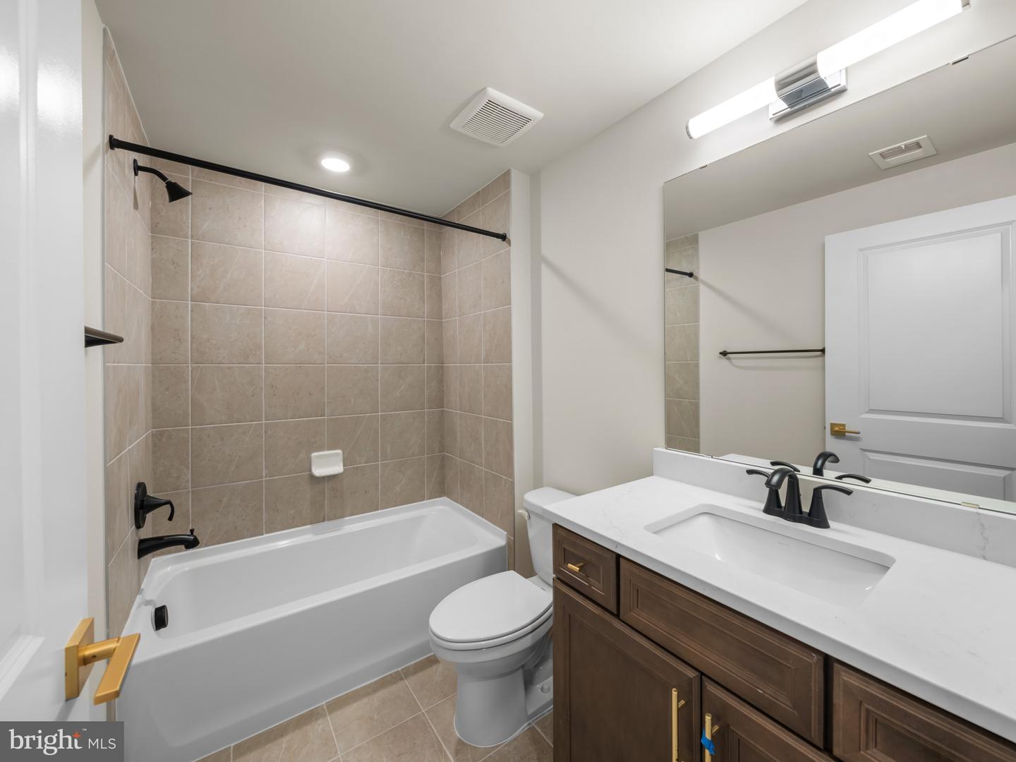 8260 COLLING MANOR CT, ALEXANDRIA, Virginia 22308, 6 Bedrooms Bedrooms, ,6 BathroomsBathrooms,Residential,For sale,8260 COLLING MANOR CT,VAFX2253318 MLS # VAFX2253318 8260 COLLING MANOR CT, ALEXANDRIA, Virginia 22308, 6 Bedrooms Bedrooms, ,6 BathroomsBathrooms,Residential,For sale,8260 COLLING MANOR CT,VAFX2253318 MLS # VAFX2253318