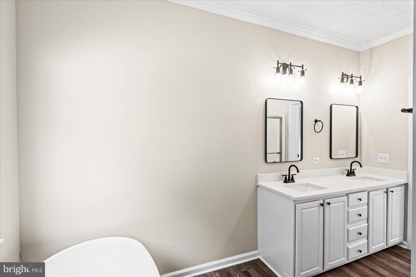 17515 LAKEMONT DR, CULPEPER, Virginia 22701, 3 Bedrooms Bedrooms, 10 Rooms Rooms,2 BathroomsBathrooms,Residential,For sale,17515 LAKEMONT DR,VACU2011518 MLS # VACU2011518 17515 LAKEMONT DR, CULPEPER, Virginia 22701, 3 Bedrooms Bedrooms, 10 Rooms Rooms,2 BathroomsBathrooms,Residential,For sale,17515 LAKEMONT DR,VACU2011518 MLS # VACU2011518