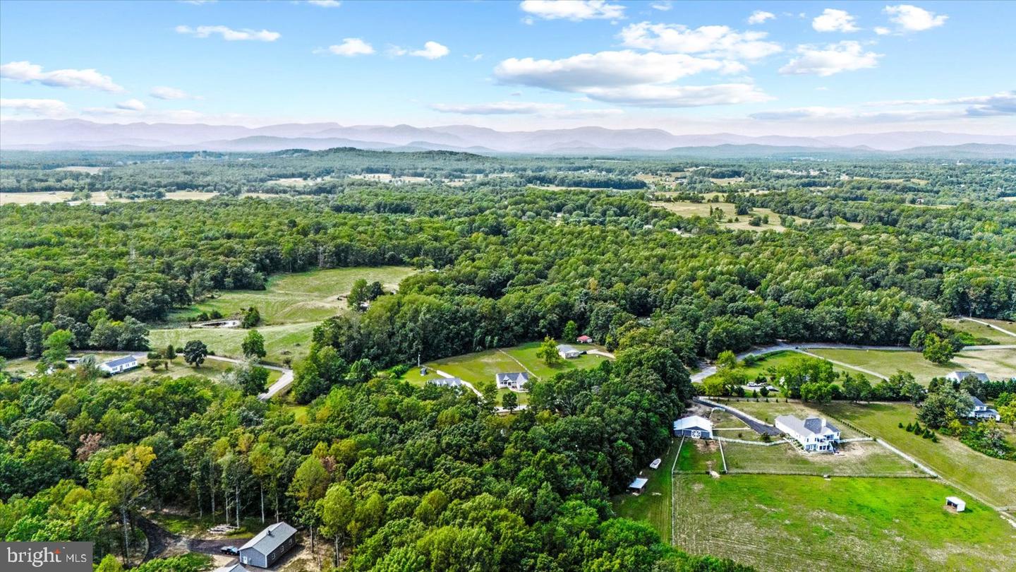 17515 LAKEMONT DR, CULPEPER, Virginia 22701, 3 Bedrooms Bedrooms, 10 Rooms Rooms,2 BathroomsBathrooms,Residential,For sale,17515 LAKEMONT DR,VACU2011518 MLS # VACU2011518 17515 LAKEMONT DR, CULPEPER, Virginia 22701, 3 Bedrooms Bedrooms, 10 Rooms Rooms,2 BathroomsBathrooms,Residential,For sale,17515 LAKEMONT DR,VACU2011518 MLS # VACU2011518