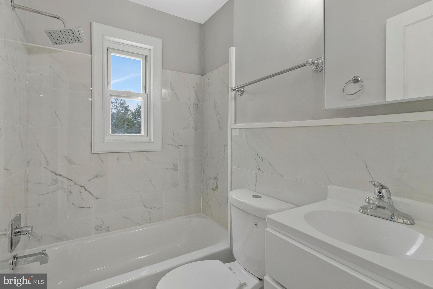 657 BRANDYWINE ST SE, WASHINGTON, District Of Columbia 20032, 3 Bedrooms Bedrooms, ,1 BathroomBathrooms,Residential,For sale,657 BRANDYWINE ST SE,DCDC2224562 MLS # DCDC2224562