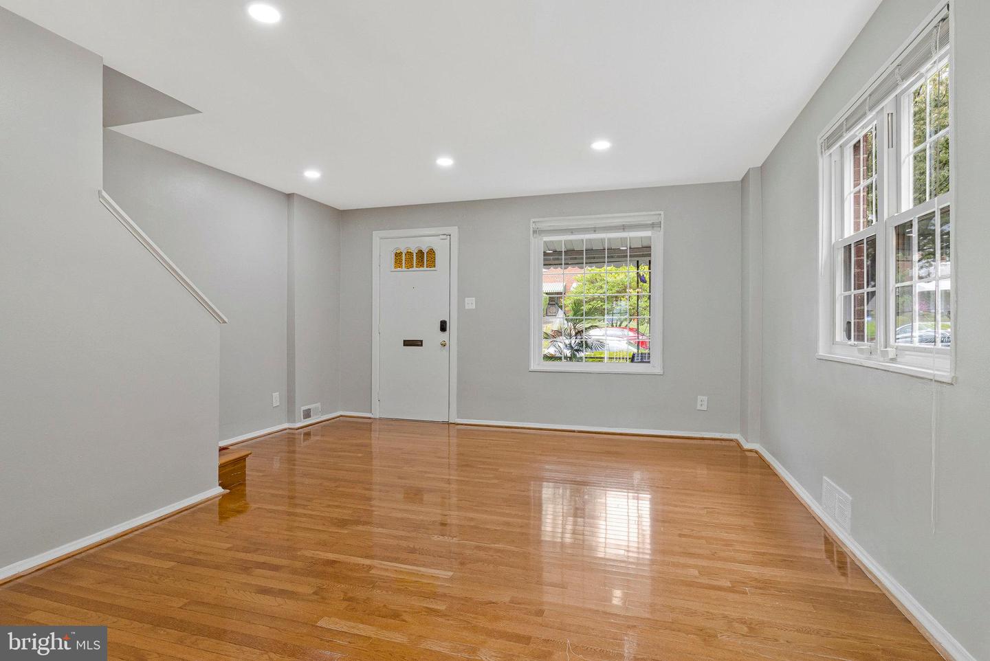 657 BRANDYWINE ST SE, WASHINGTON, District Of Columbia 20032, 3 Bedrooms Bedrooms, ,1 BathroomBathrooms,Residential,For sale,657 BRANDYWINE ST SE,DCDC2224562 MLS # DCDC2224562