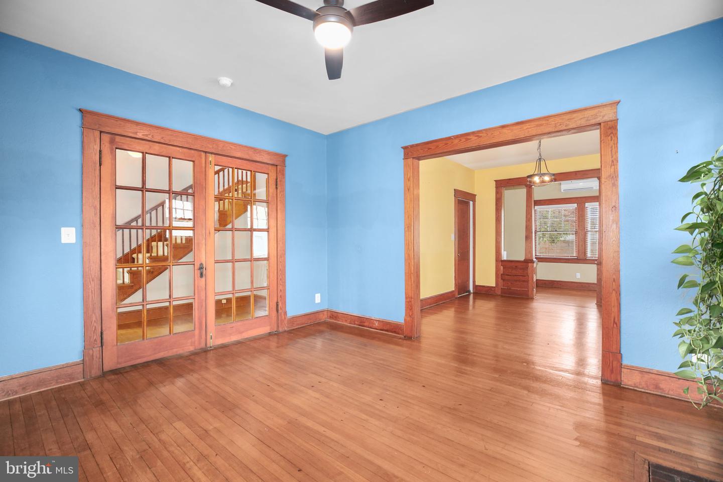 905 MONUMENT AVE, FREDERICKSBURG, Virginia 22401, 3 Bedrooms Bedrooms, ,2 BathroomsBathrooms,Residential,For sale,905 MONUMENT AVE,VAFB2009086 MLS # VAFB2009086