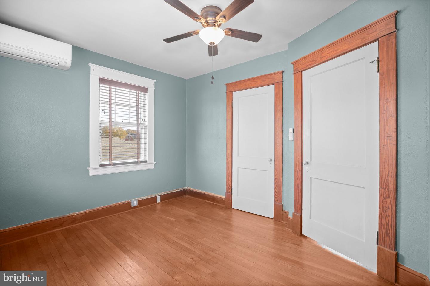 905 MONUMENT AVE, FREDERICKSBURG, Virginia 22401, 3 Bedrooms Bedrooms, ,2 BathroomsBathrooms,Residential,For sale,905 MONUMENT AVE,VAFB2009086 MLS # VAFB2009086