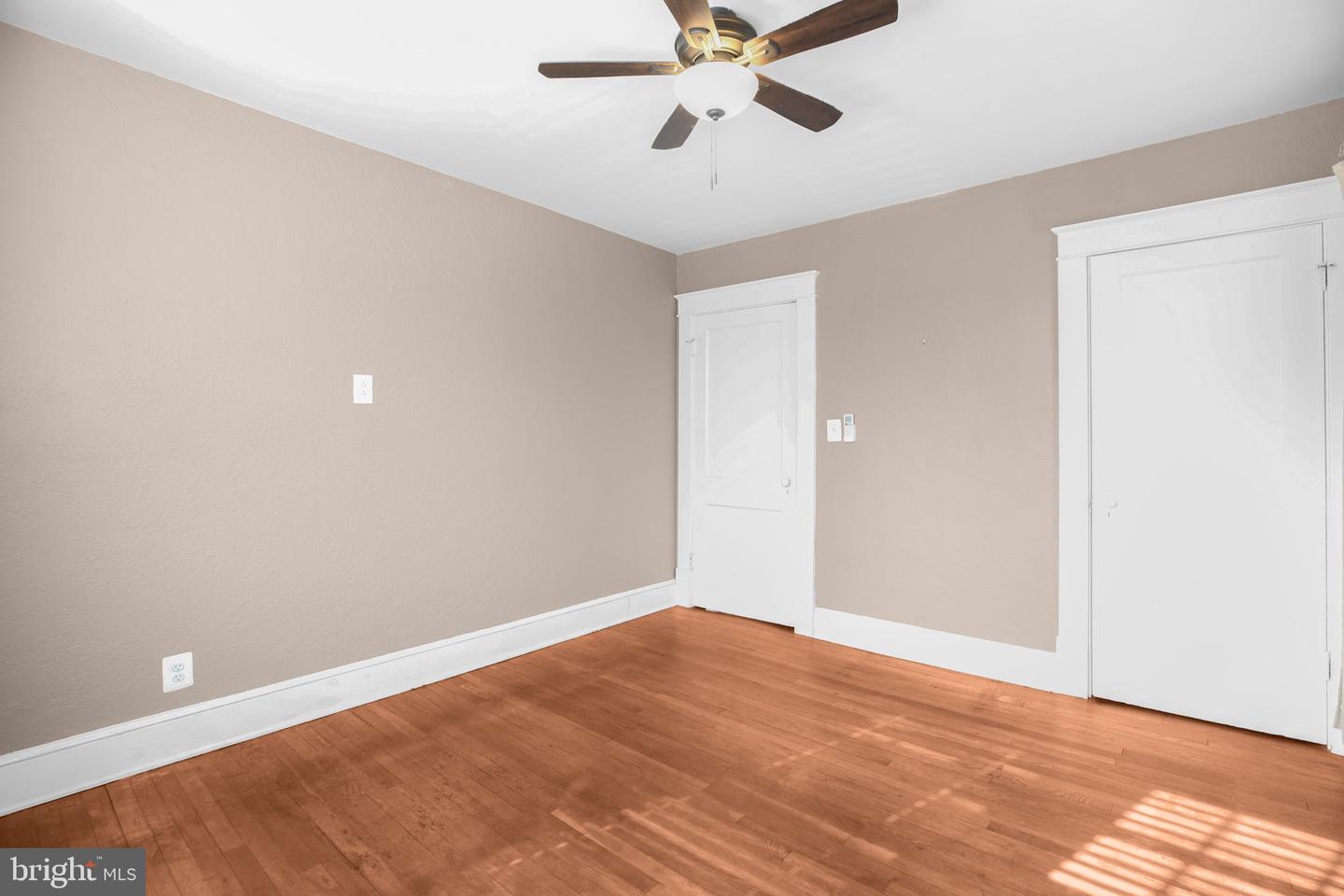 905 MONUMENT AVE, FREDERICKSBURG, Virginia 22401, 3 Bedrooms Bedrooms, ,2 BathroomsBathrooms,Residential,For sale,905 MONUMENT AVE,VAFB2009086 MLS # VAFB2009086