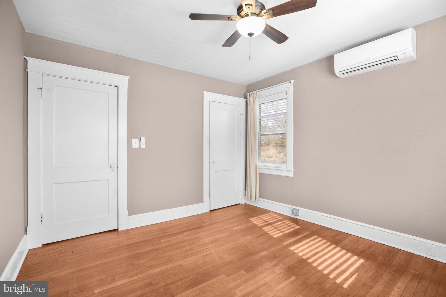 905 MONUMENT AVE, FREDERICKSBURG, Virginia 22401, 3 Bedrooms Bedrooms, ,2 BathroomsBathrooms,Residential,For sale,905 MONUMENT AVE,VAFB2009086 MLS # VAFB2009086