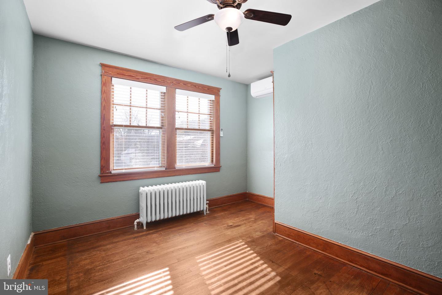 905 MONUMENT AVE, FREDERICKSBURG, Virginia 22401, 3 Bedrooms Bedrooms, ,2 BathroomsBathrooms,Residential,For sale,905 MONUMENT AVE,VAFB2009086 MLS # VAFB2009086