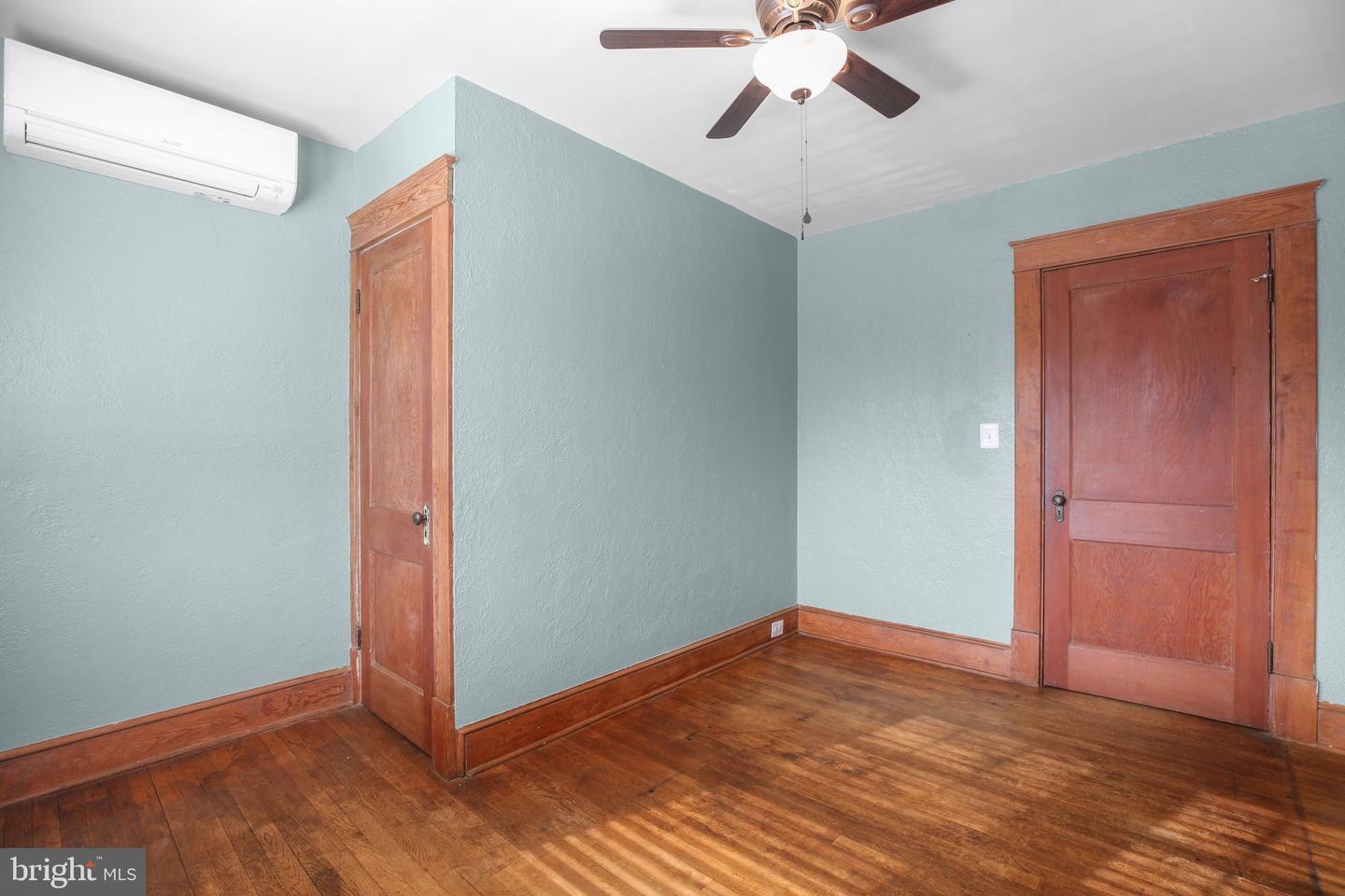 905 MONUMENT AVE, FREDERICKSBURG, Virginia 22401, 3 Bedrooms Bedrooms, ,2 BathroomsBathrooms,Residential,For sale,905 MONUMENT AVE,VAFB2009086 MLS # VAFB2009086