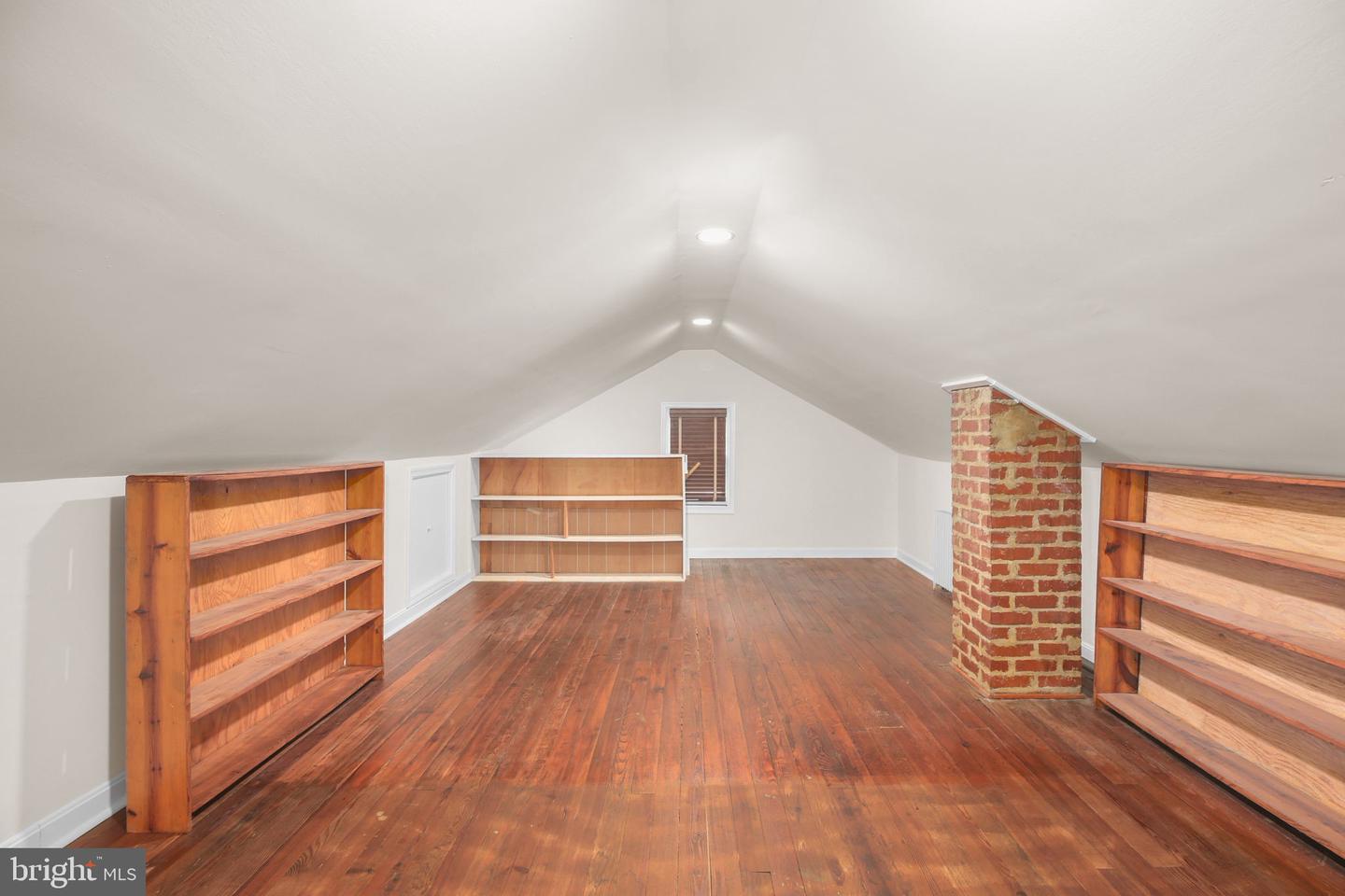 905 MONUMENT AVE, FREDERICKSBURG, Virginia 22401, 3 Bedrooms Bedrooms, ,2 BathroomsBathrooms,Residential,For sale,905 MONUMENT AVE,VAFB2009086 MLS # VAFB2009086