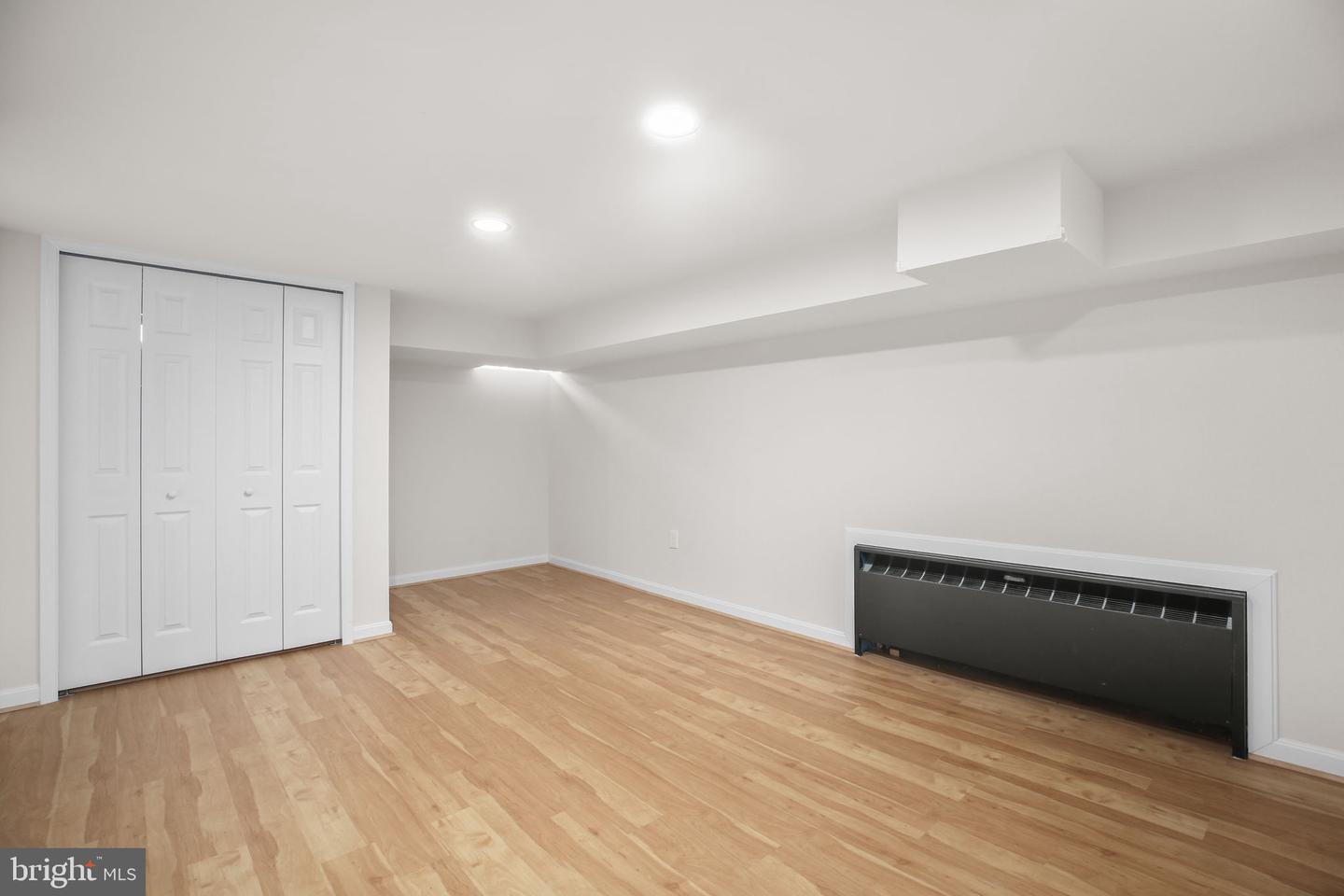 905 MONUMENT AVE, FREDERICKSBURG, Virginia 22401, 3 Bedrooms Bedrooms, ,2 BathroomsBathrooms,Residential,For sale,905 MONUMENT AVE,VAFB2009086 MLS # VAFB2009086