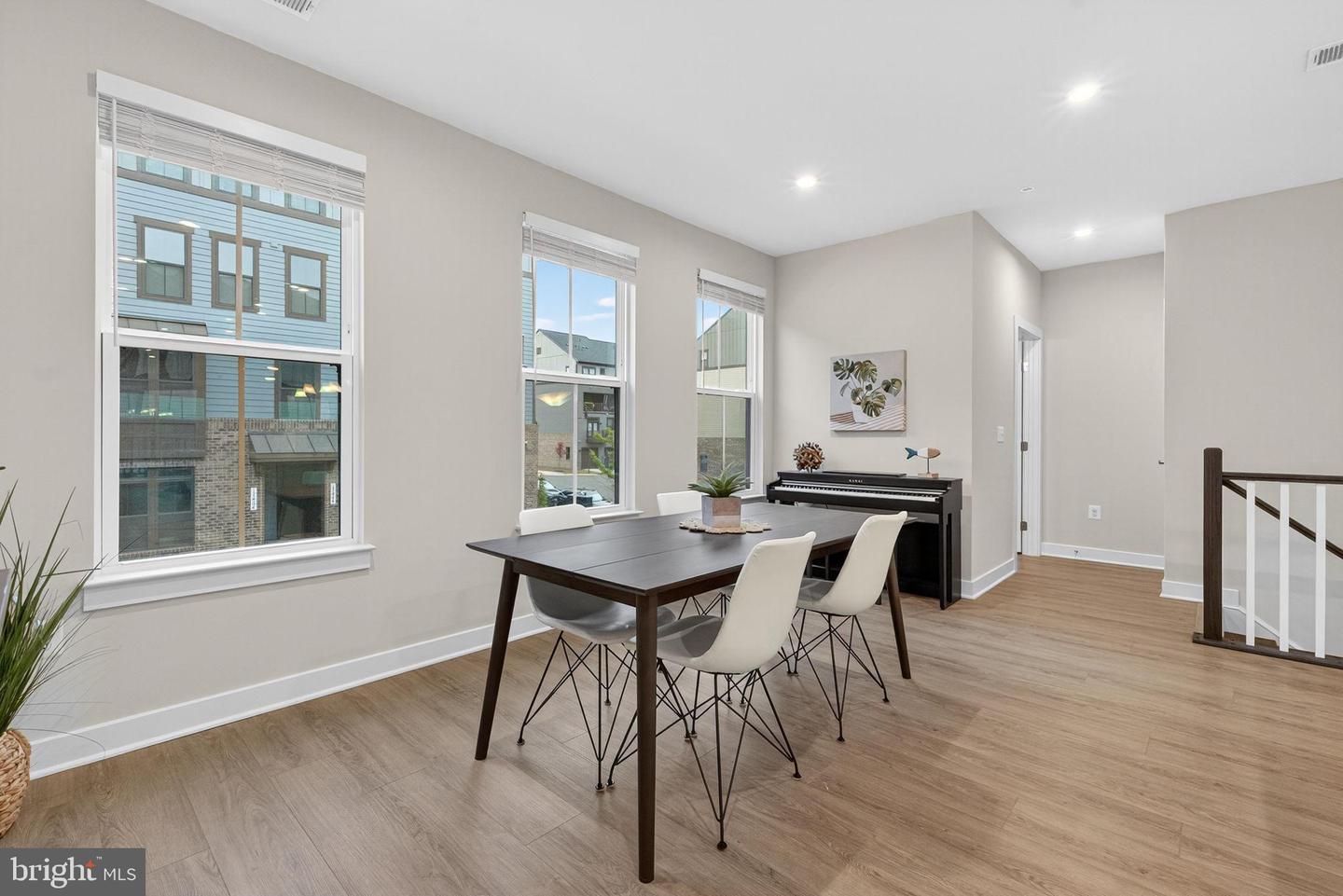 17454 SOUTHERN SHORES DR, DUMFRIES, Virginia 22026, 3 Bedrooms Bedrooms, ,2 BathroomsBathrooms,Residential,For sale,17454 SOUTHERN SHORES DR,VAPW2107052 MLS # VAPW2107052 17454 SOUTHERN SHORES DR, DUMFRIES, Virginia 22026, 3 Bedrooms Bedrooms, ,2 BathroomsBathrooms,Residential,For sale,17454 SOUTHERN SHORES DR,VAPW2107052 MLS # VAPW2107052