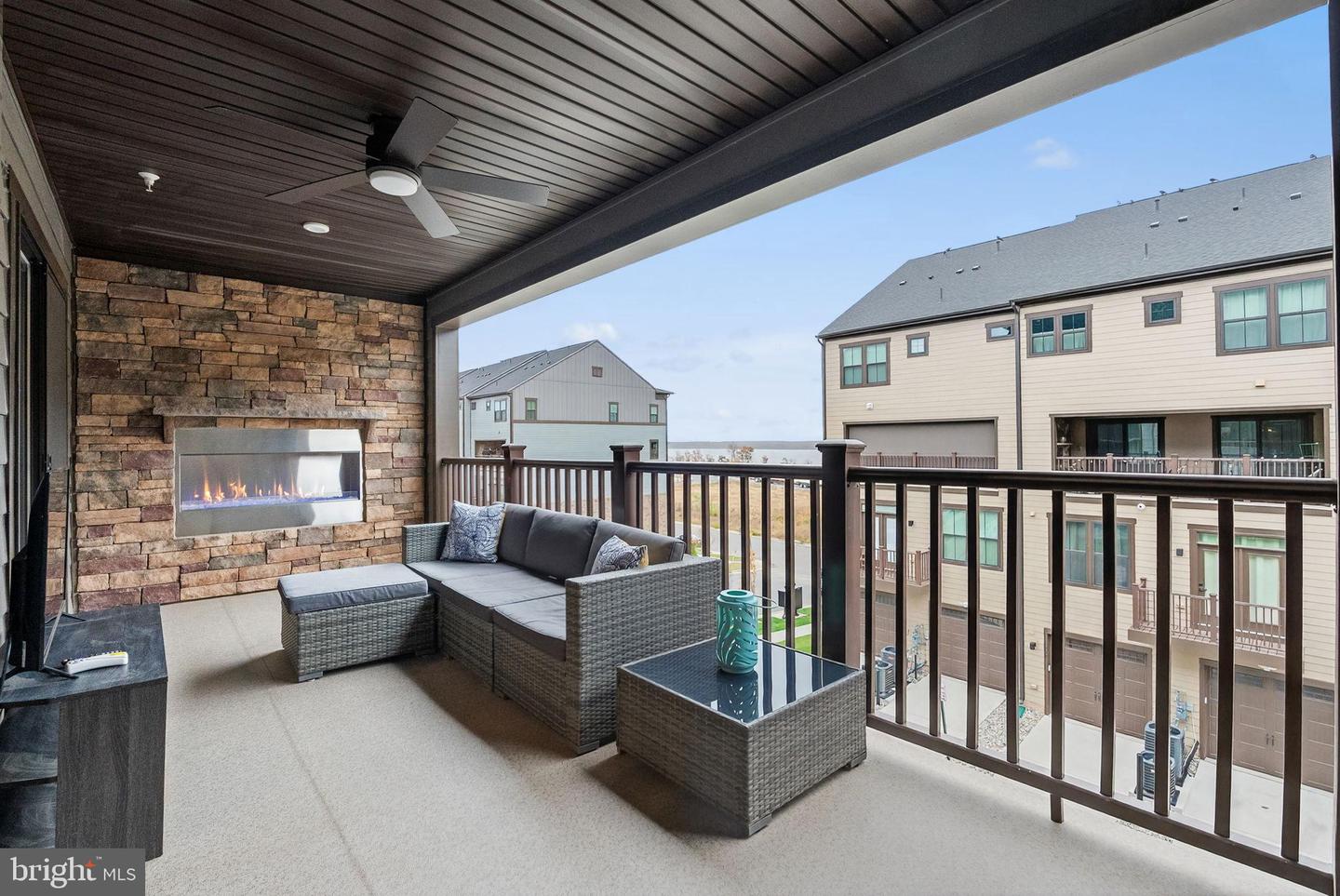 17454 SOUTHERN SHORES DR, DUMFRIES, Virginia 22026, 3 Bedrooms Bedrooms, ,2 BathroomsBathrooms,Residential,For sale,17454 SOUTHERN SHORES DR,VAPW2107052 MLS # VAPW2107052 17454 SOUTHERN SHORES DR, DUMFRIES, Virginia 22026, 3 Bedrooms Bedrooms, ,2 BathroomsBathrooms,Residential,For sale,17454 SOUTHERN SHORES DR,VAPW2107052 MLS # VAPW2107052