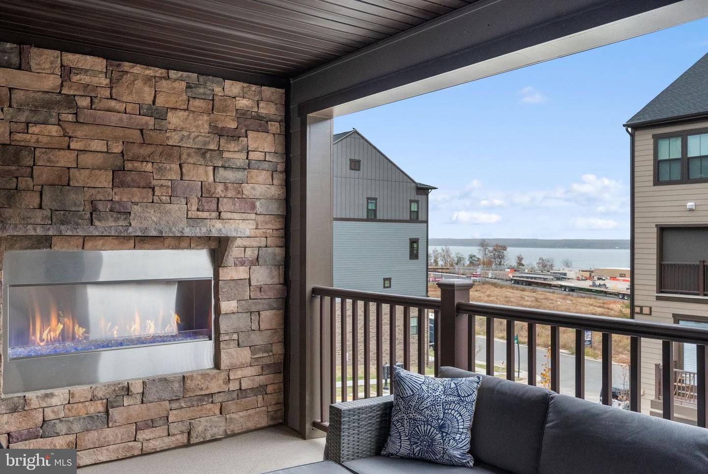 17454 SOUTHERN SHORES DR, DUMFRIES, Virginia 22026, 3 Bedrooms Bedrooms, ,2 BathroomsBathrooms,Residential,For sale,17454 SOUTHERN SHORES DR,VAPW2107052 MLS # VAPW2107052 17454 SOUTHERN SHORES DR, DUMFRIES, Virginia 22026, 3 Bedrooms Bedrooms, ,2 BathroomsBathrooms,Residential,For sale,17454 SOUTHERN SHORES DR,VAPW2107052 MLS # VAPW2107052