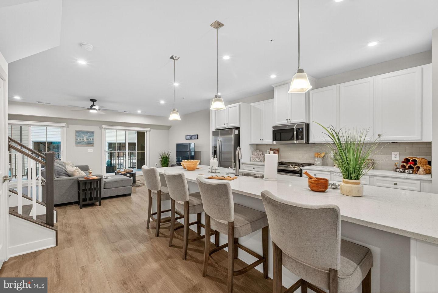 17454 SOUTHERN SHORES DR, DUMFRIES, Virginia 22026, 3 Bedrooms Bedrooms, ,2 BathroomsBathrooms,Residential,For sale,17454 SOUTHERN SHORES DR,VAPW2107052 MLS # VAPW2107052 17454 SOUTHERN SHORES DR, DUMFRIES, Virginia 22026, 3 Bedrooms Bedrooms, ,2 BathroomsBathrooms,Residential,For sale,17454 SOUTHERN SHORES DR,VAPW2107052 MLS # VAPW2107052