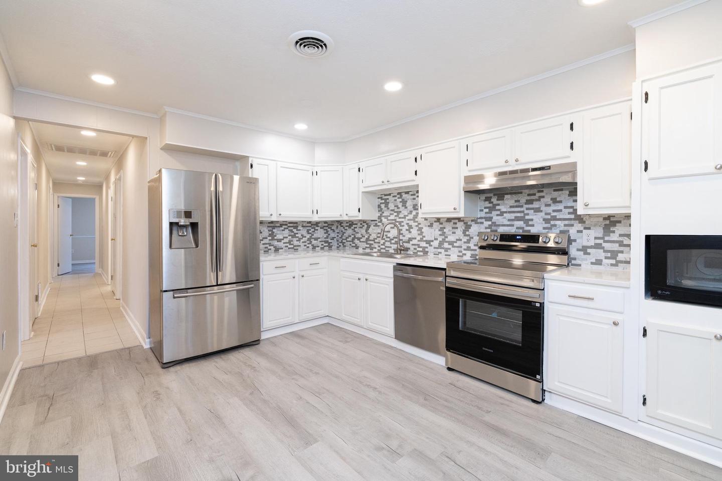 6731 MIDDLE RD, MIDDLETOWN, Virginia 22645, 3 Bedrooms Bedrooms, ,2 BathroomsBathrooms,Residential,For sale,6731 MIDDLE RD,VAFV2037978 MLS # VAFV2037978