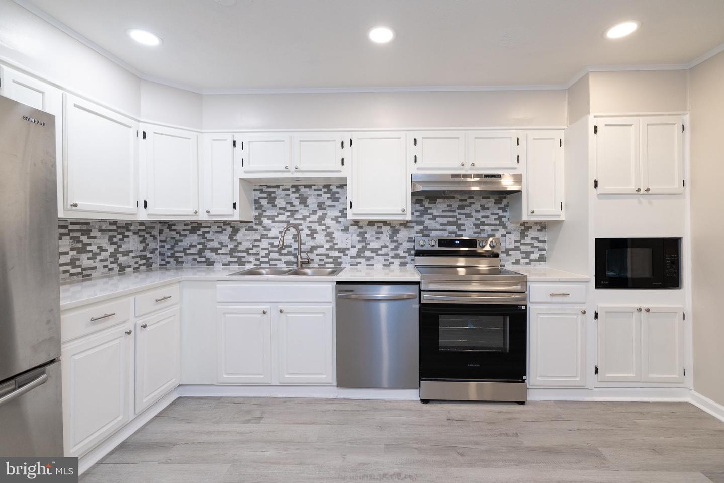 6731 MIDDLE RD, MIDDLETOWN, Virginia 22645, 3 Bedrooms Bedrooms, ,2 BathroomsBathrooms,Residential,For sale,6731 MIDDLE RD,VAFV2037978 MLS # VAFV2037978