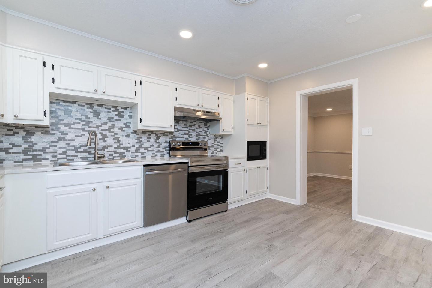 6731 MIDDLE RD, MIDDLETOWN, Virginia 22645, 3 Bedrooms Bedrooms, ,2 BathroomsBathrooms,Residential,For sale,6731 MIDDLE RD,VAFV2037978 MLS # VAFV2037978