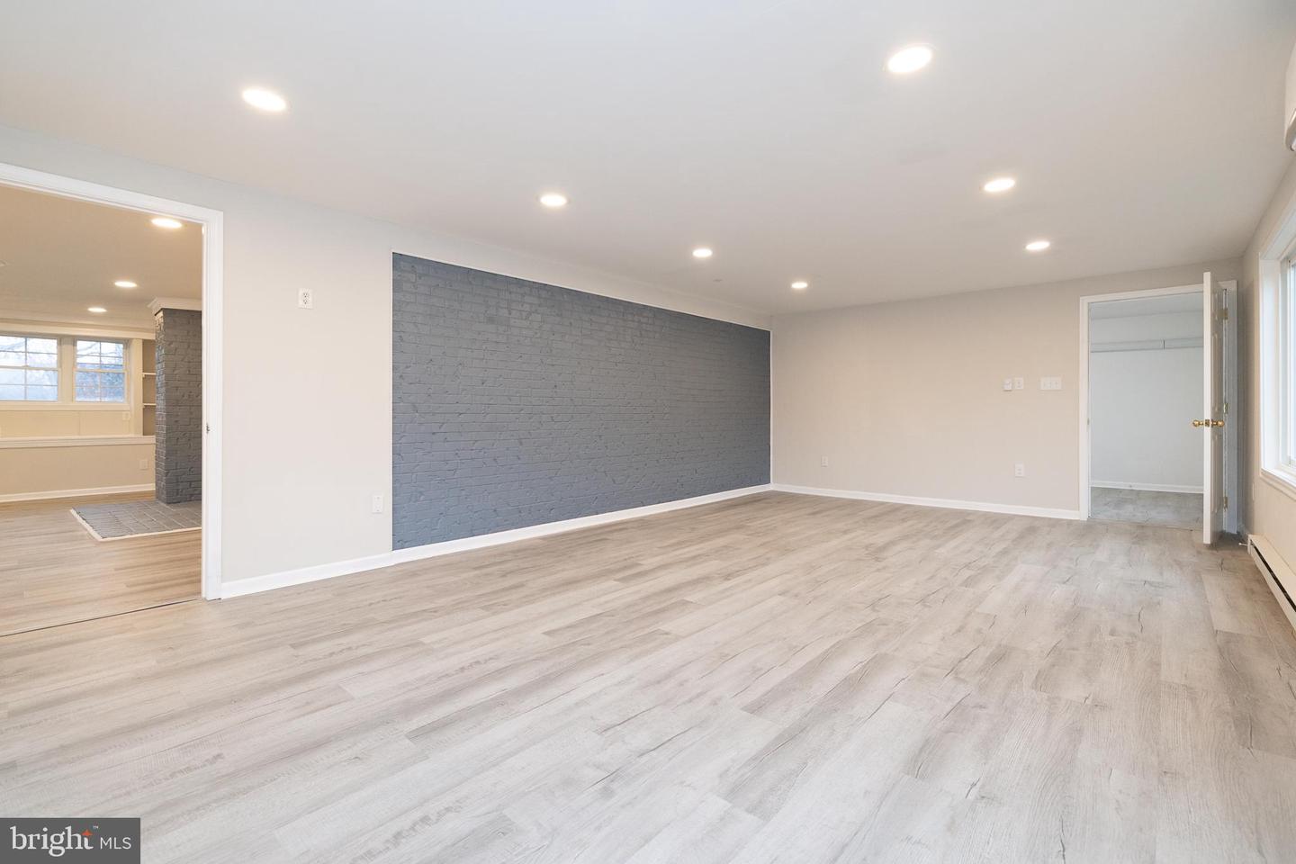 6731 MIDDLE RD, MIDDLETOWN, Virginia 22645, 3 Bedrooms Bedrooms, ,2 BathroomsBathrooms,Residential,For sale,6731 MIDDLE RD,VAFV2037978 MLS # VAFV2037978