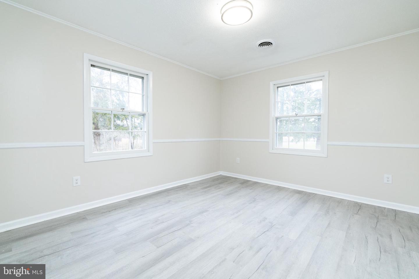 6731 MIDDLE RD, MIDDLETOWN, Virginia 22645, 3 Bedrooms Bedrooms, ,2 BathroomsBathrooms,Residential,For sale,6731 MIDDLE RD,VAFV2037978 MLS # VAFV2037978