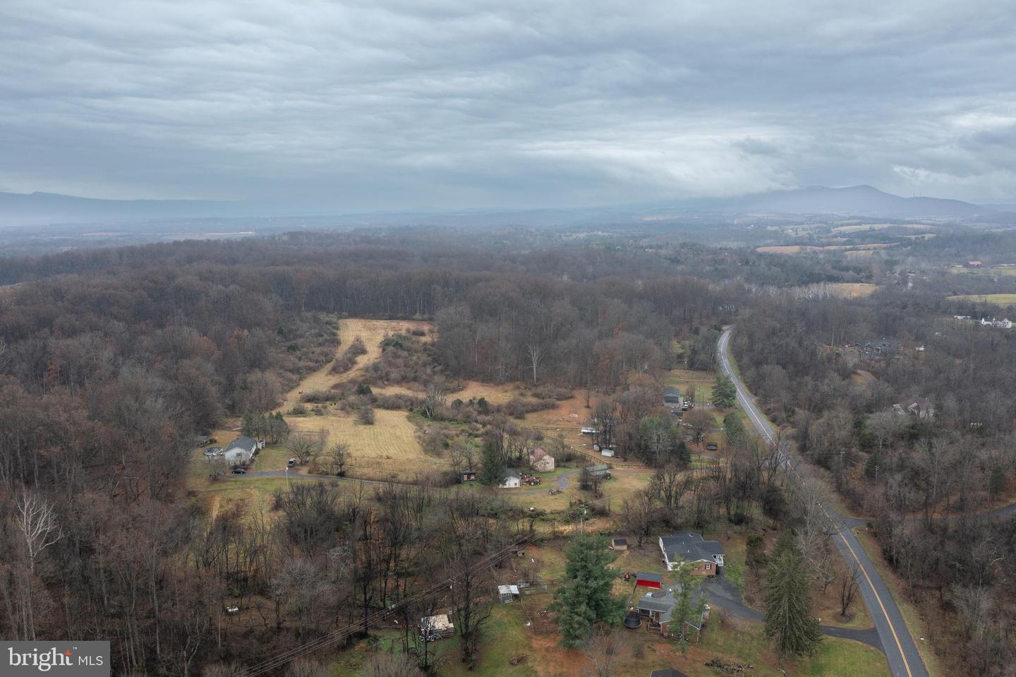 6731 MIDDLE RD, MIDDLETOWN, Virginia 22645, 3 Bedrooms Bedrooms, ,2 BathroomsBathrooms,Residential,For sale,6731 MIDDLE RD,VAFV2037978 MLS # VAFV2037978