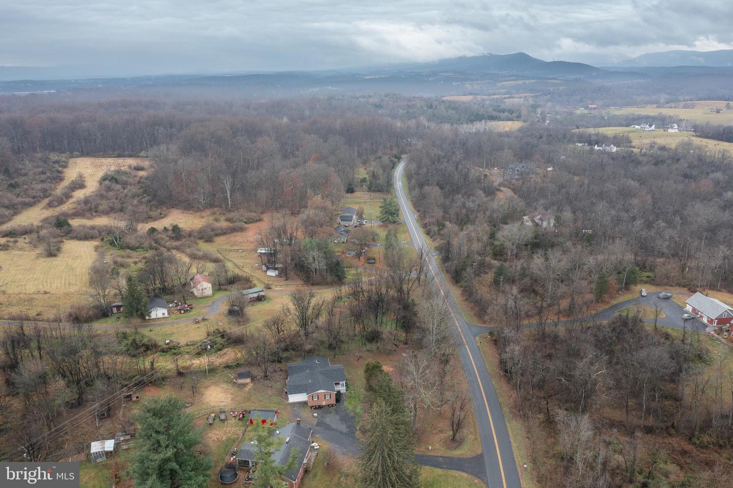 6731 MIDDLE RD, MIDDLETOWN, Virginia 22645, 3 Bedrooms Bedrooms, ,2 BathroomsBathrooms,Residential,For sale,6731 MIDDLE RD,VAFV2037978 MLS # VAFV2037978