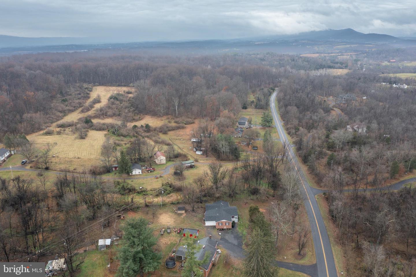 6731 MIDDLE RD, MIDDLETOWN, Virginia 22645, 3 Bedrooms Bedrooms, ,2 BathroomsBathrooms,Residential,For sale,6731 MIDDLE RD,VAFV2037978 MLS # VAFV2037978