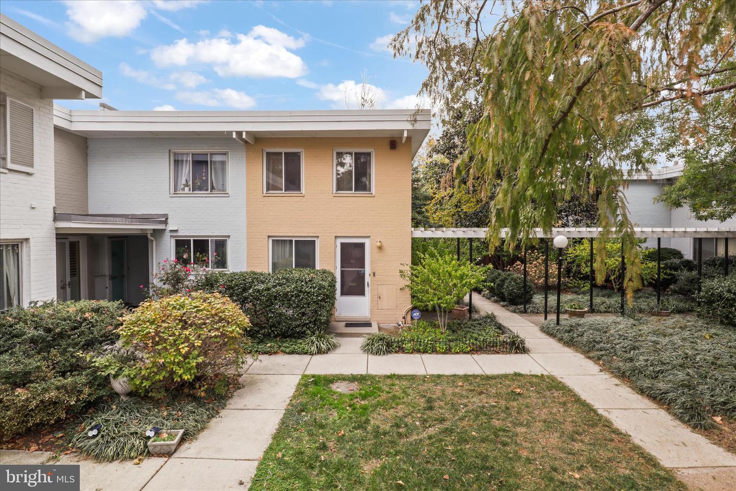 813 3RD ST SW #317, WASHINGTON, District Of Columbia 20024, 2 Bedrooms Bedrooms, ,2 BathroomsBathrooms,Residential,For sale,813 3RD ST SW #317,DCDC2231254 MLS # DCDC2231254