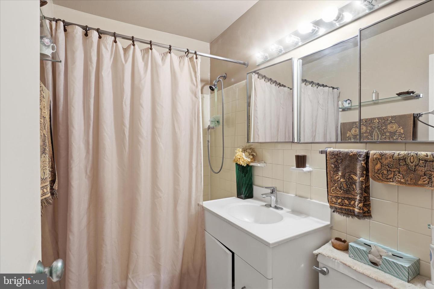 813 3RD ST SW #317, WASHINGTON, District Of Columbia 20024, 2 Bedrooms Bedrooms, ,2 BathroomsBathrooms,Residential,For sale,813 3RD ST SW #317,DCDC2231254 MLS # DCDC2231254