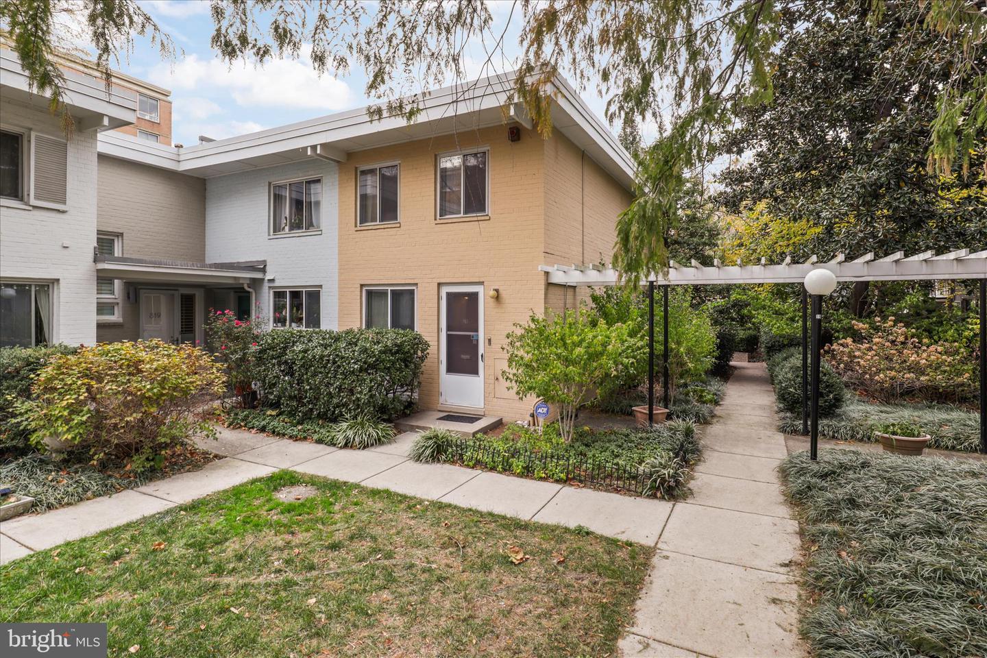 813 3RD ST SW #317, WASHINGTON, District Of Columbia 20024, 2 Bedrooms Bedrooms, ,2 BathroomsBathrooms,Residential,For sale,813 3RD ST SW #317,DCDC2231254 MLS # DCDC2231254