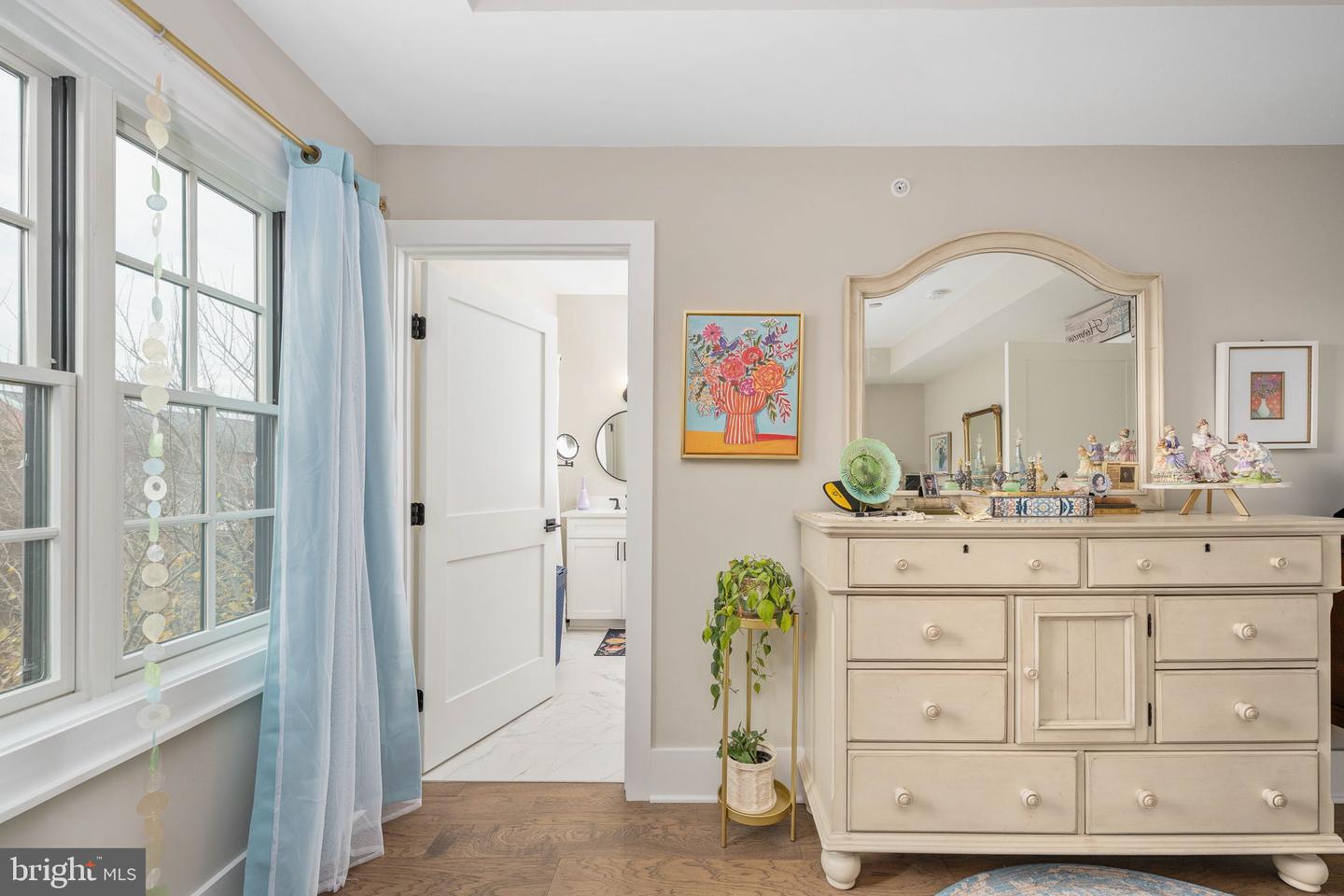 530 MIA ST, FREDERICKSBURG, Virginia 22401, 4 Bedrooms Bedrooms, ,3 BathroomsBathrooms,Residential,For sale,530 MIA ST,VAFB2009310 MLS # VAFB2009310 530 MIA ST, FREDERICKSBURG, Virginia 22401, 4 Bedrooms Bedrooms, ,3 BathroomsBathrooms,Residential,For sale,530 MIA ST,VAFB2009310 MLS # VAFB2009310